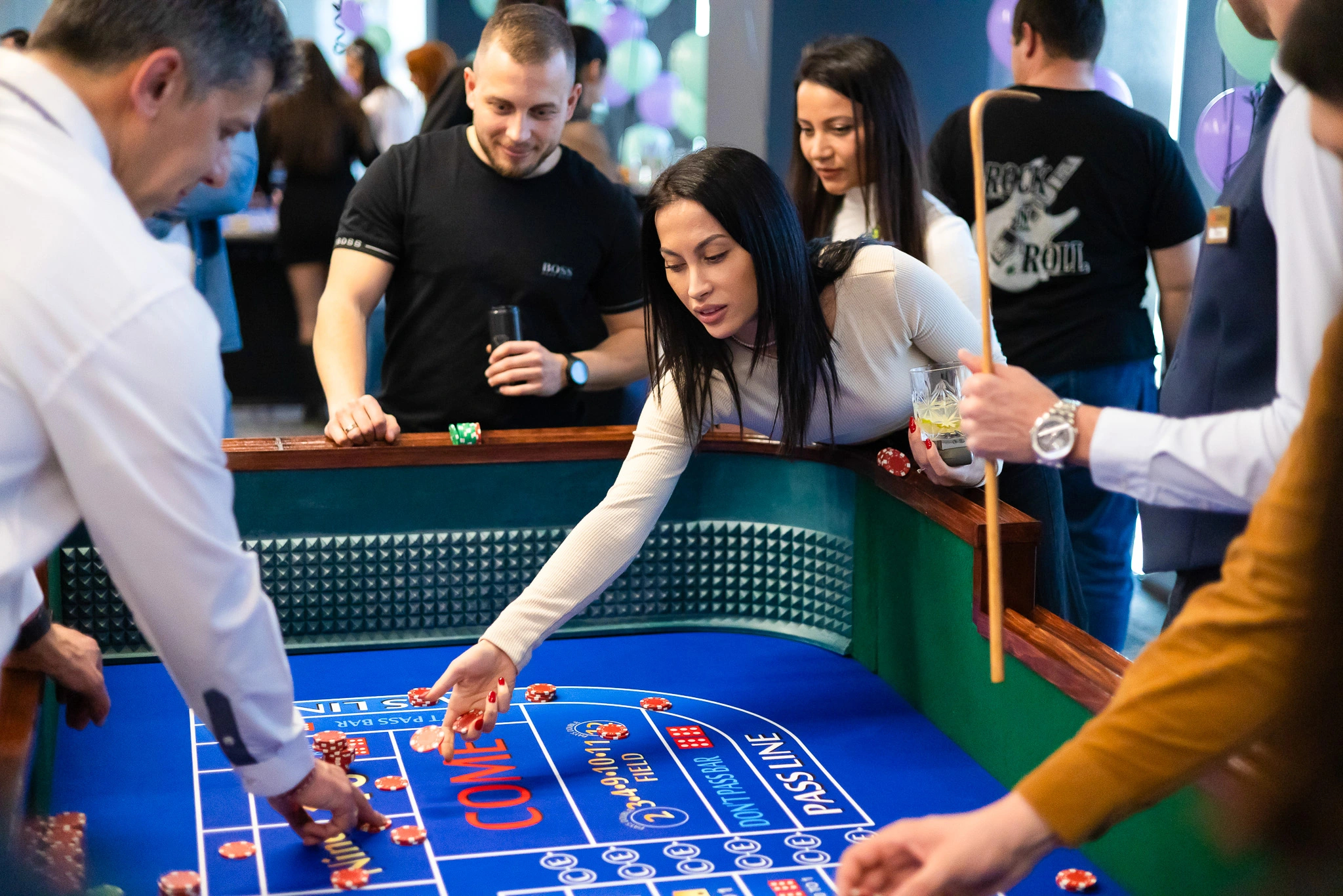 people playing craps 